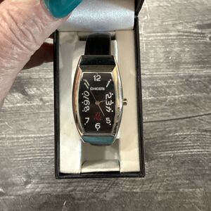 Chicos Watch Women Silver Clamper Bracelet Needs battery